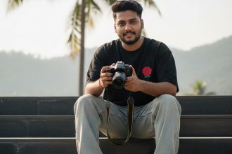 Modern Urban Photography Vibe On Concrete Steps AI Prompt