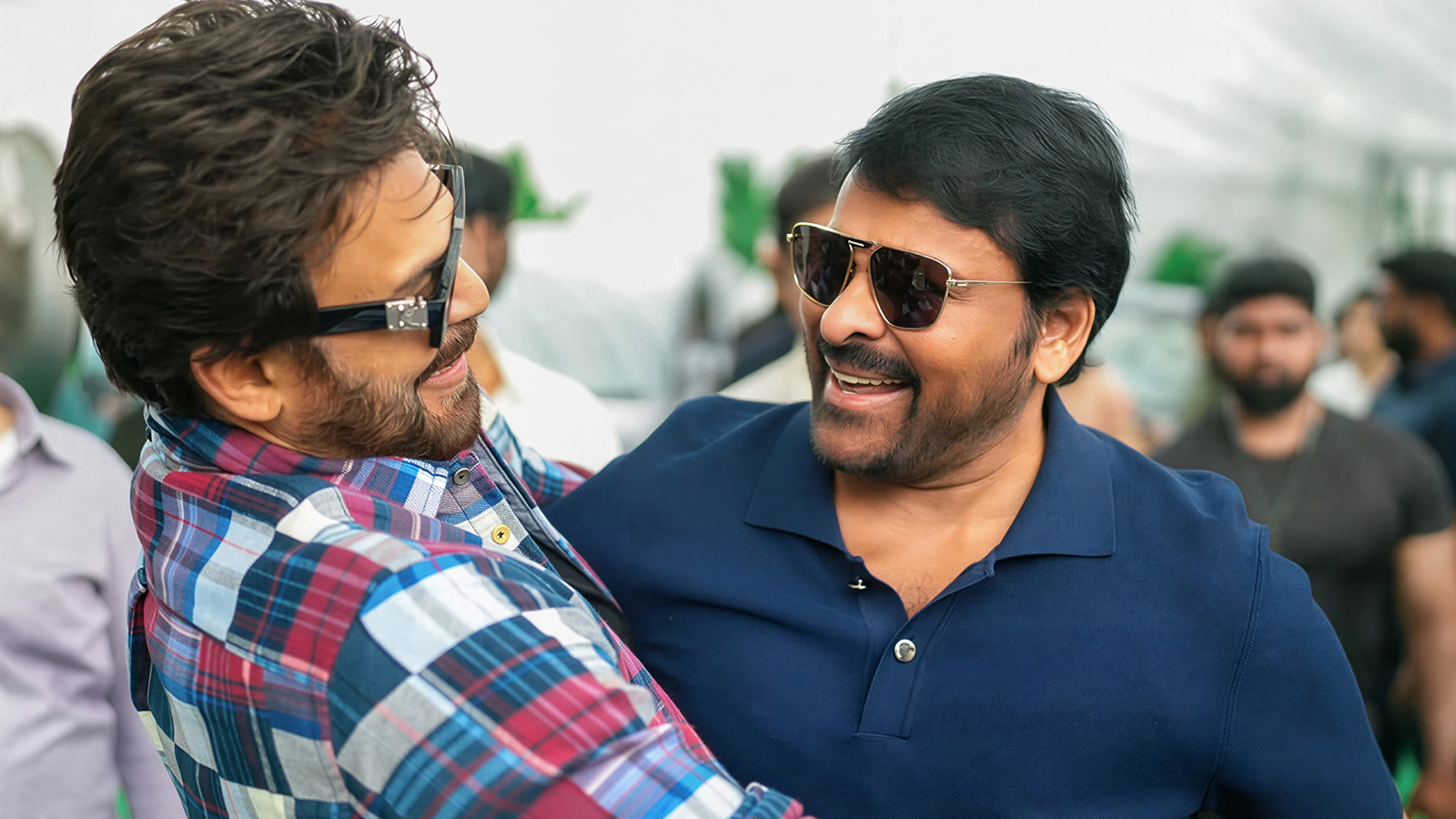 Chiranjeevi And Venkatesh Set The Dance Floor